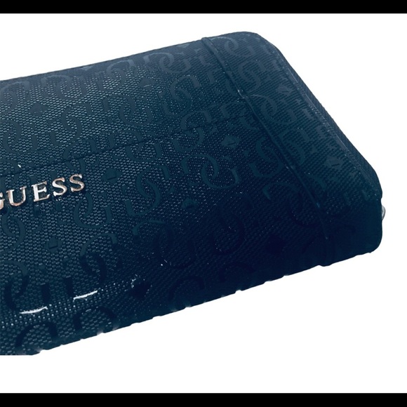 GUESS Signature Printed Zip Around Wallet Black One Size - Picture 11 of 13